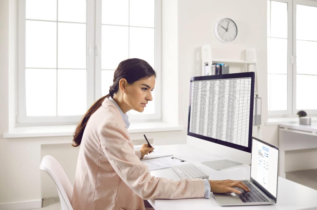 woman working on computer